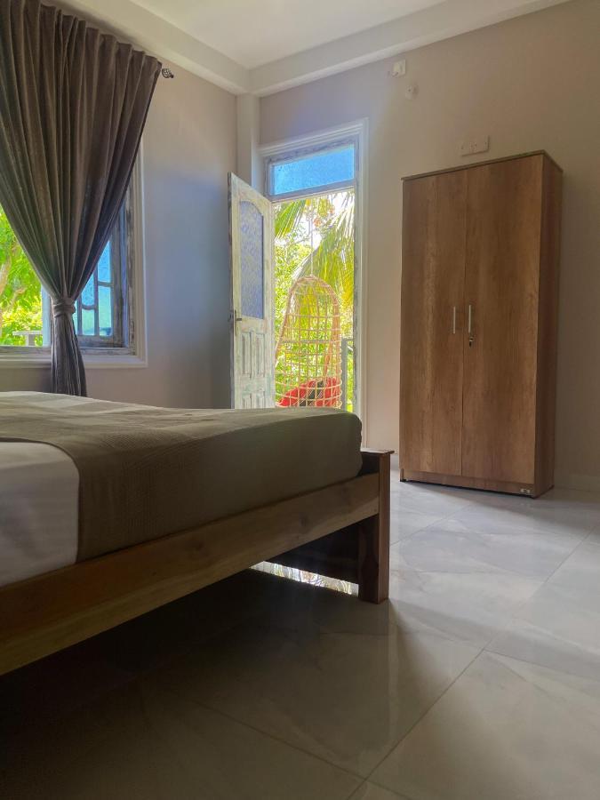 Habibi Hostel & Restaurant Unawatuna Extérieur photo