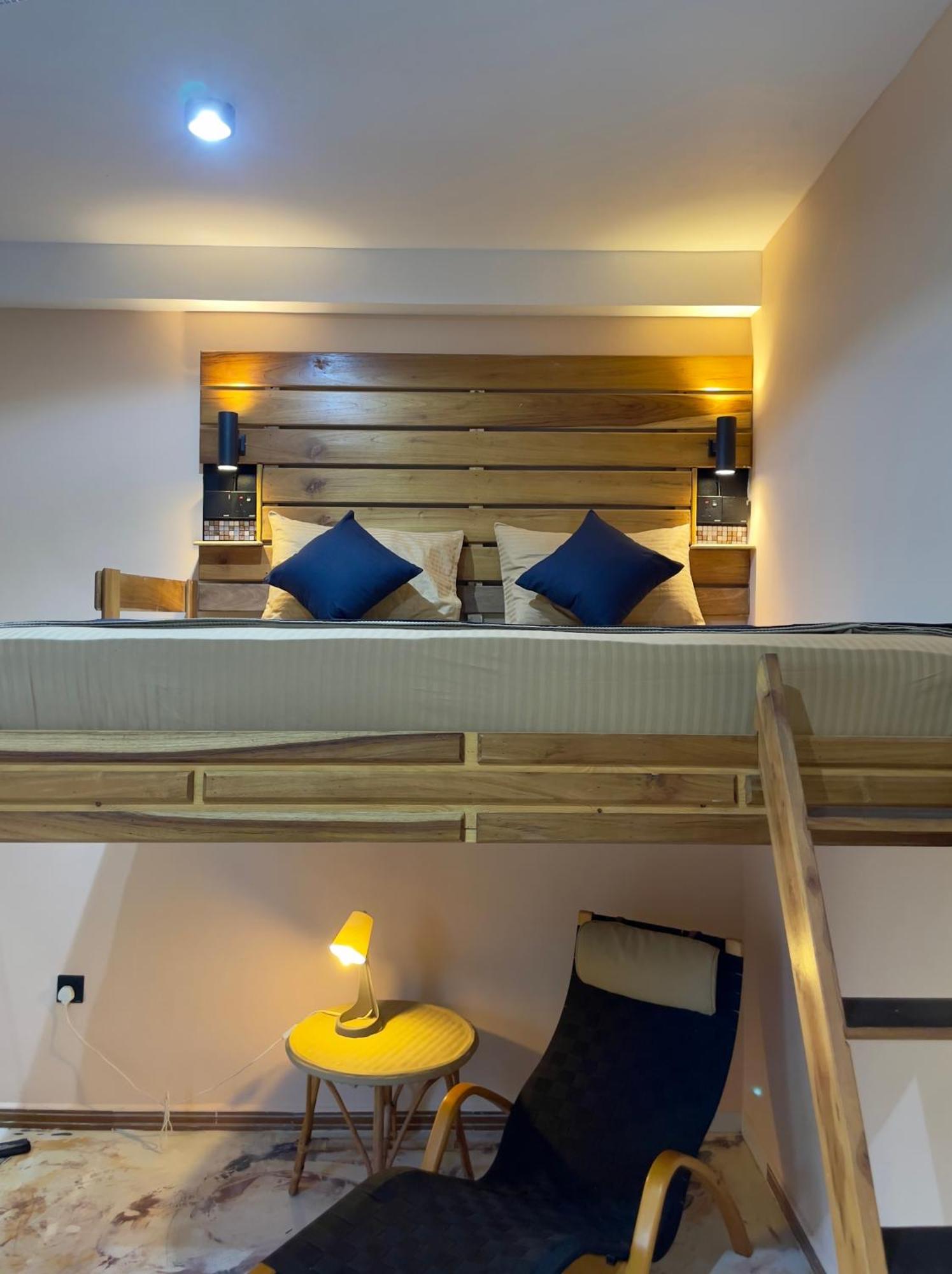 Habibi Hostel & Restaurant Unawatuna Extérieur photo