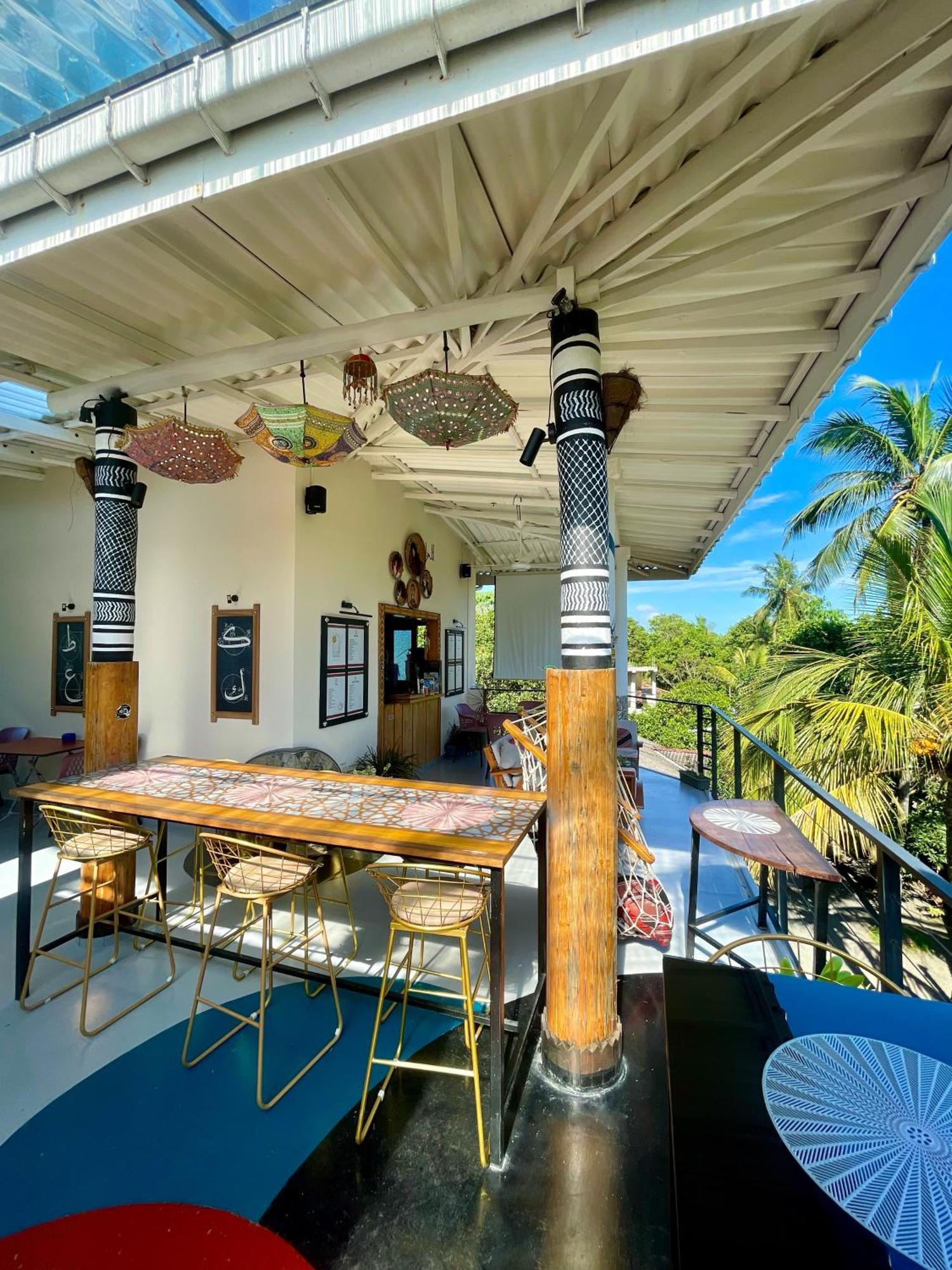 Habibi Hostel & Restaurant Unawatuna Extérieur photo
